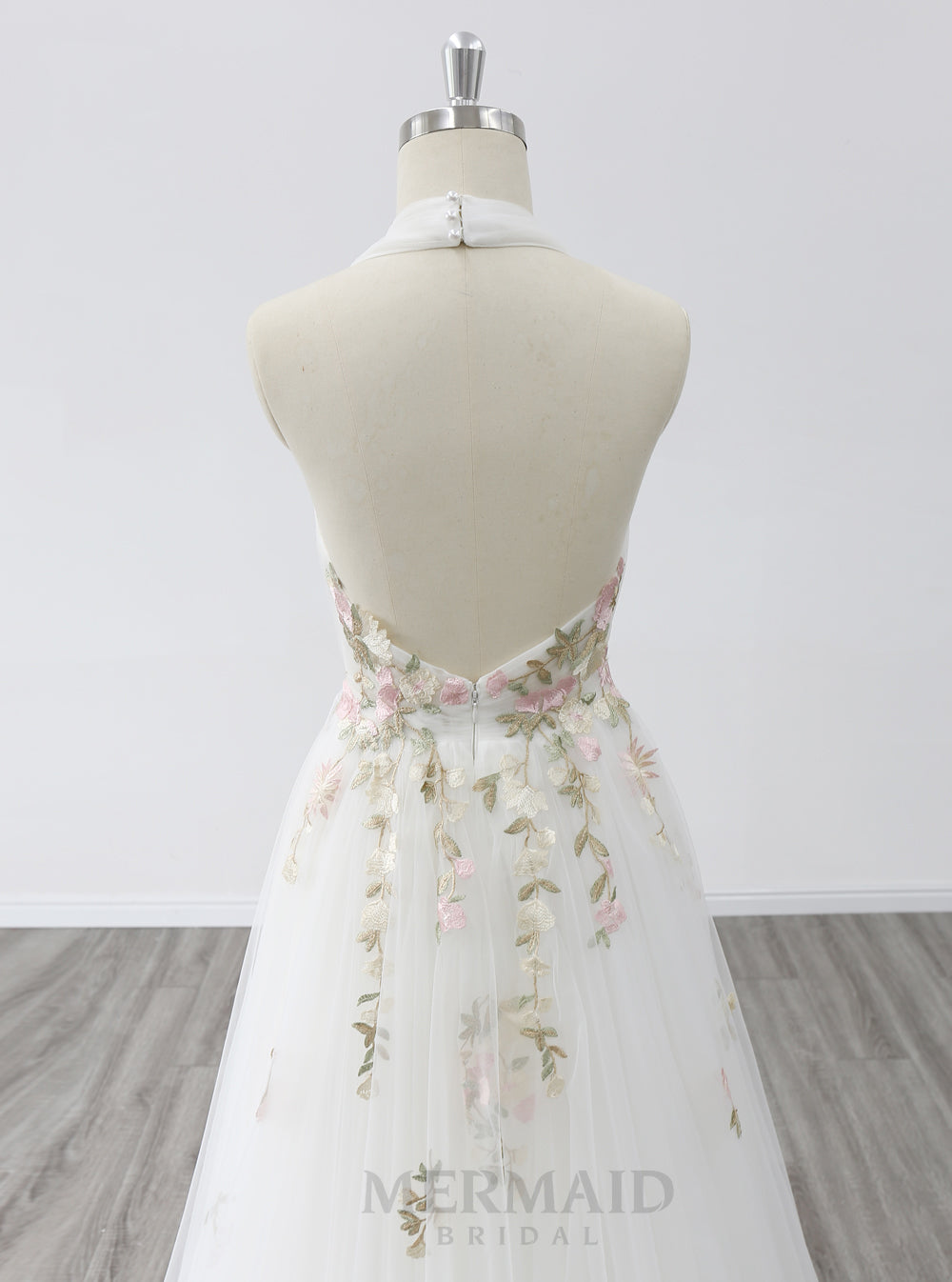Halter Neck Bridal Gown Sweep Train Boho Colored Wedding Dress 2023