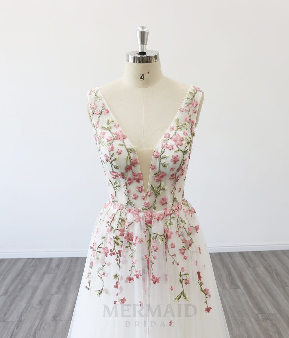 Backless V Neck Sweep Train  Boho Colored Wedding Dress 2023