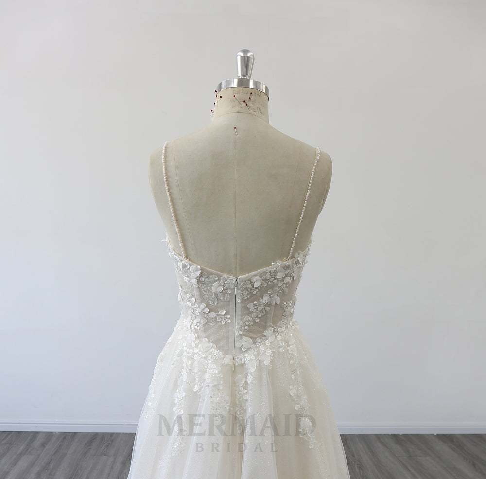 Spaghetti Straps Boat Neck 3D Flowers  Beach Outdoor Boho Wedding Dress 2024