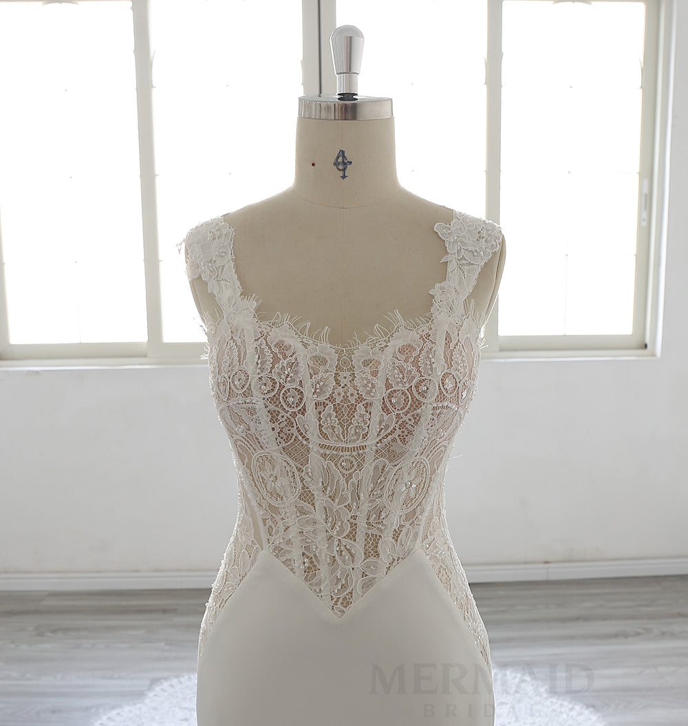New Sweetheart Court Train Beaded  2 in 1 detachable Wedding Dress 2025