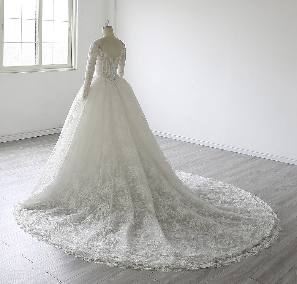 Luxury Detachable Long Sleeves Chapel  Train Boned lace Ball Gown Wedding Dress