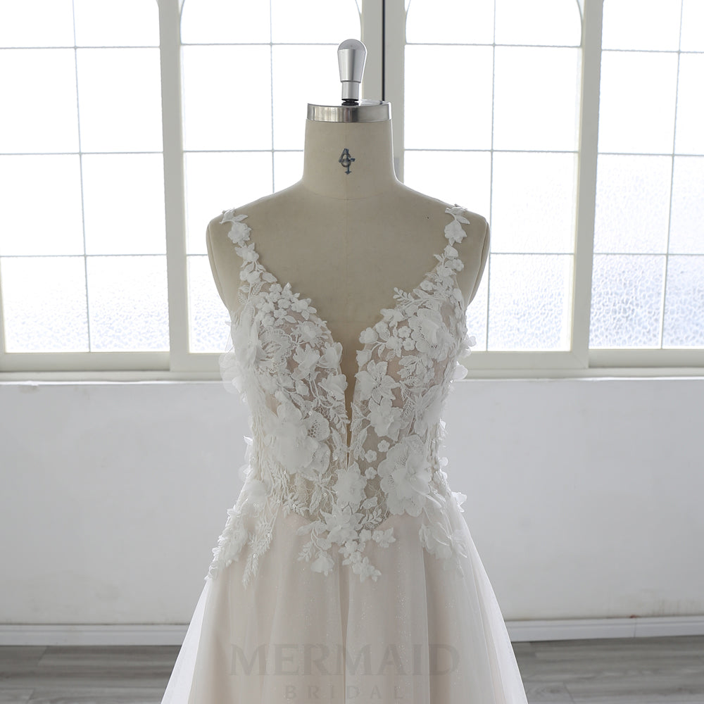 Spaghetti Straps 3D Flowers Lace Beach Outdoor Boho Wedding Dress