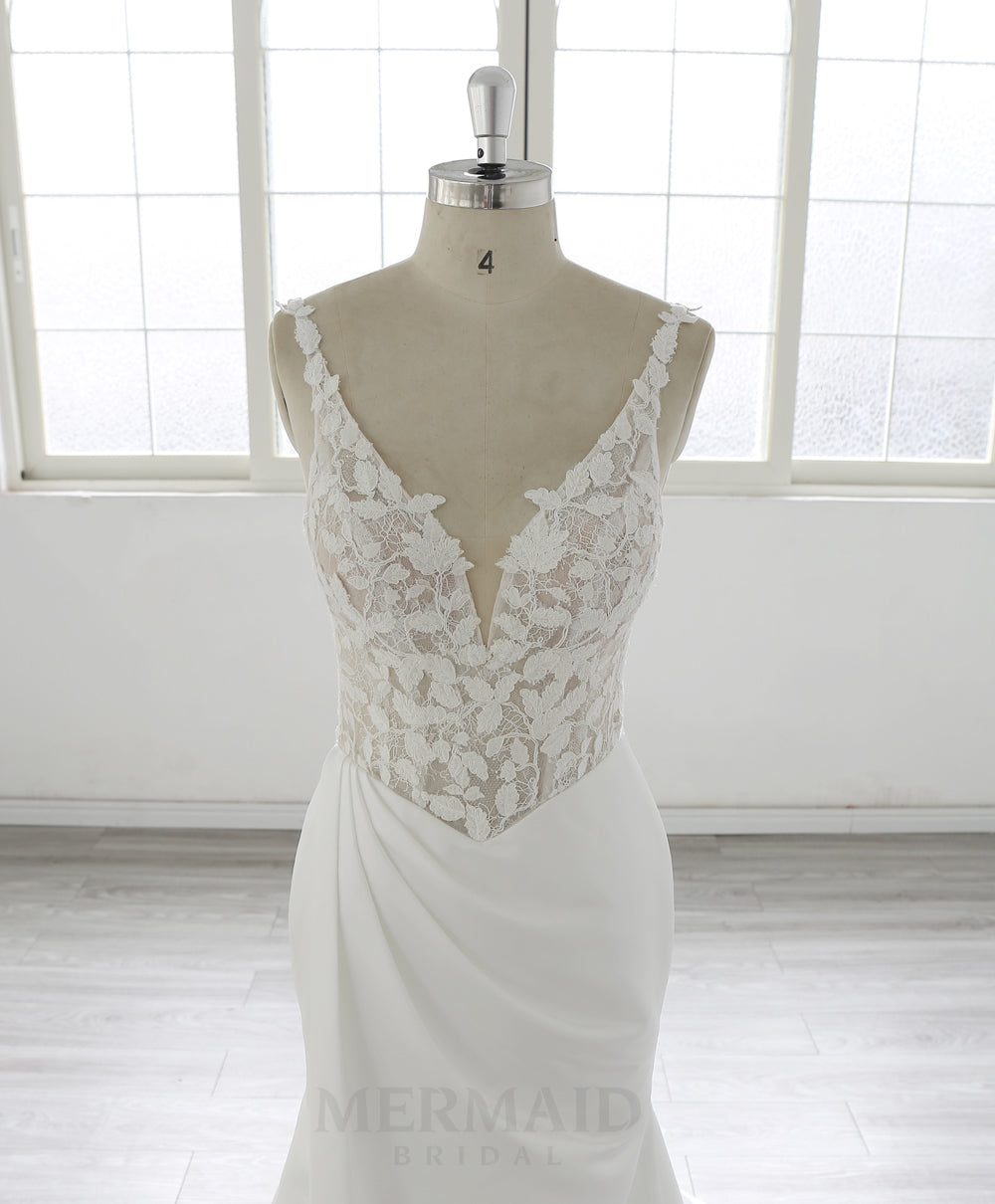 New V Neck Sweep Train Backless Lace Mermaid Cut Wedding Dress  With Slit