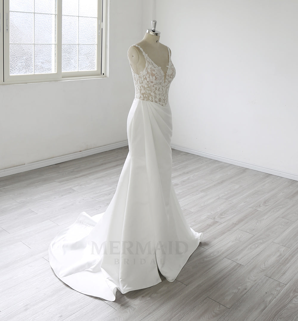 New V Neck Sweep Train Backless Lace Mermaid Cut Wedding Dress  With Slit