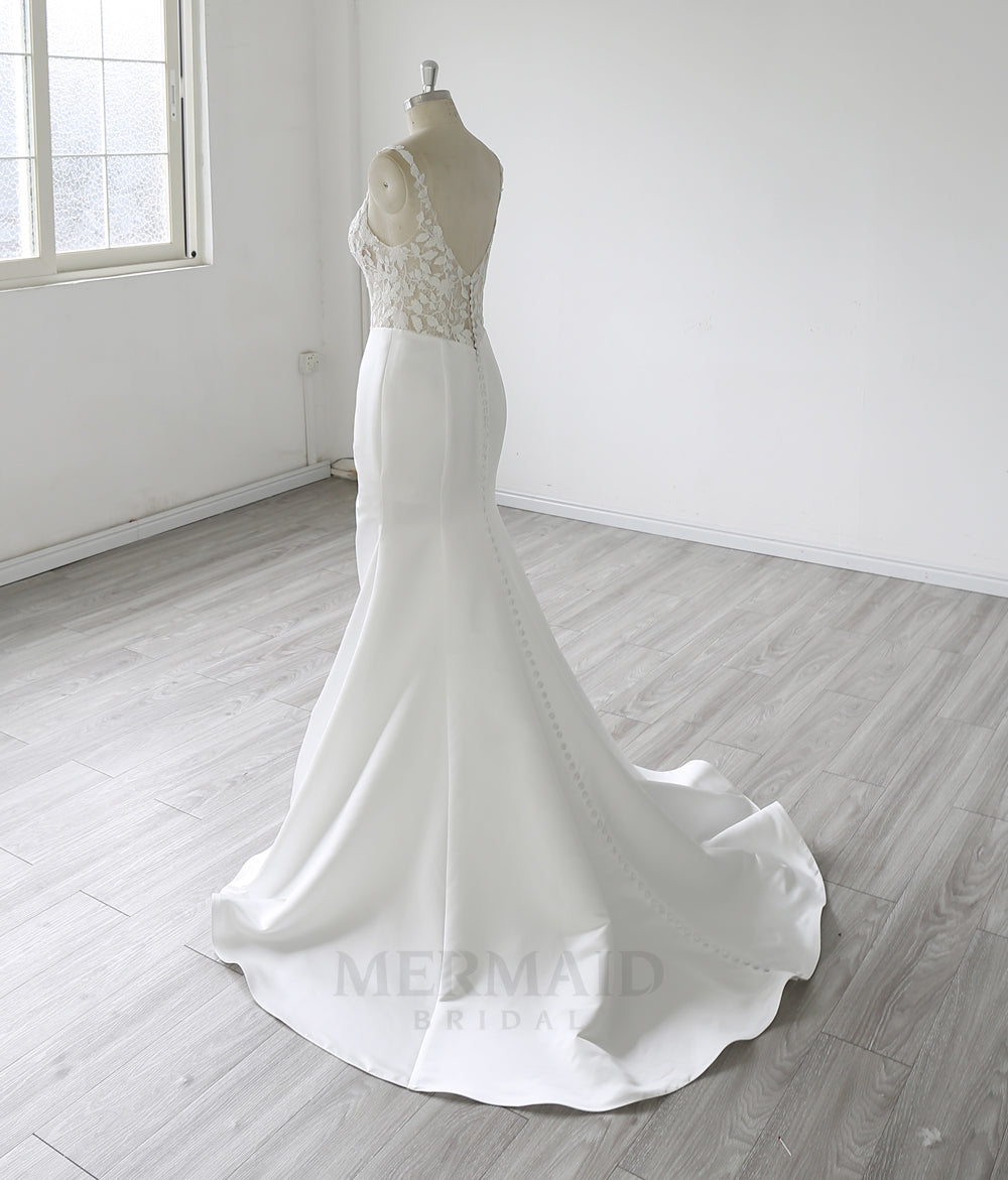 New V Neck Sweep Train Backless Lace Mermaid Cut Wedding Dress  With Slit