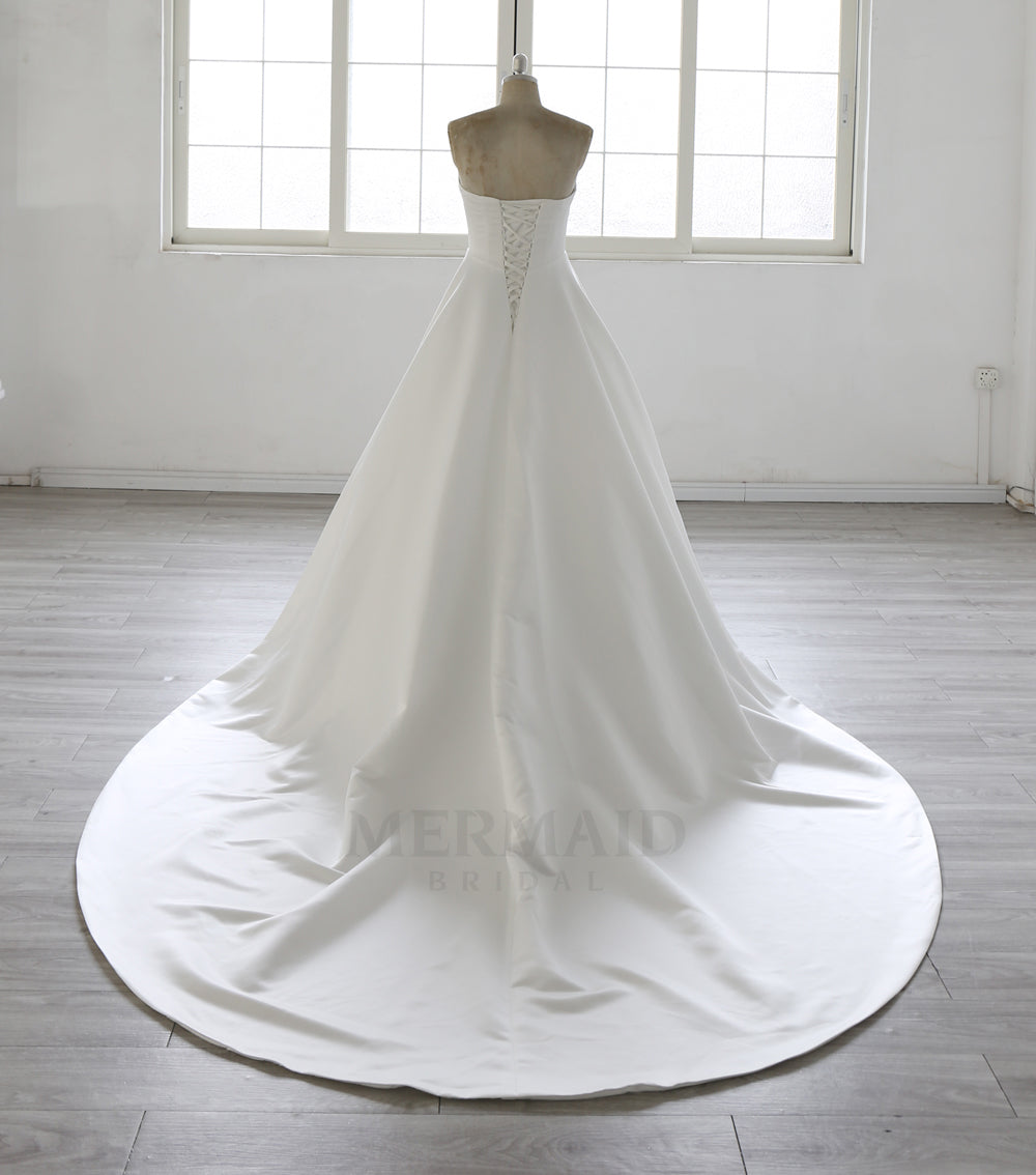 Scoop Neck Court Train Pleated Satin A Line Wedding Dress 2026