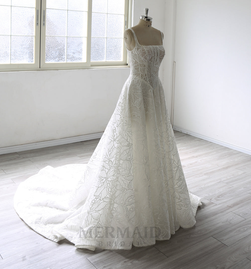 Square Neck Court Train A Line Heavy Lace Wedding Dress 2026