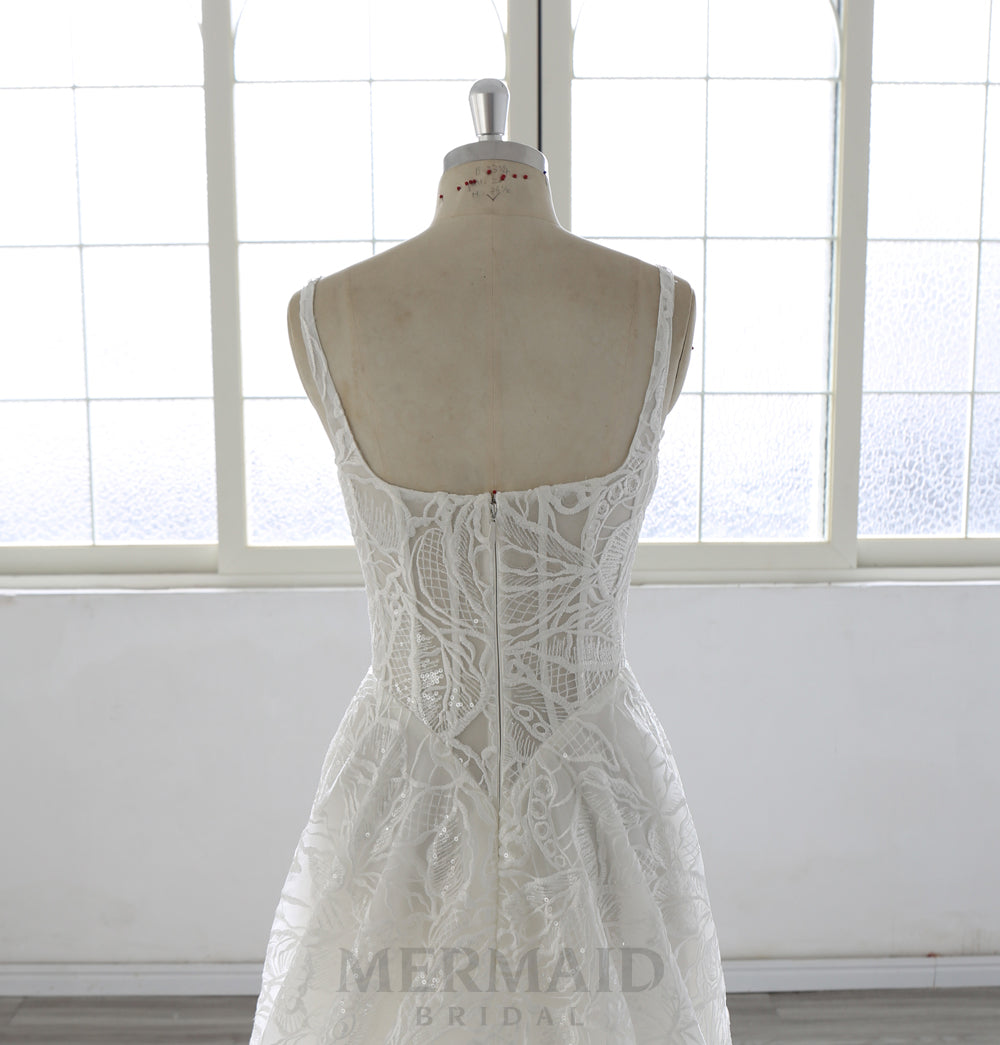 Square Neck Court Train A Line Heavy Lace Wedding Dress 2026