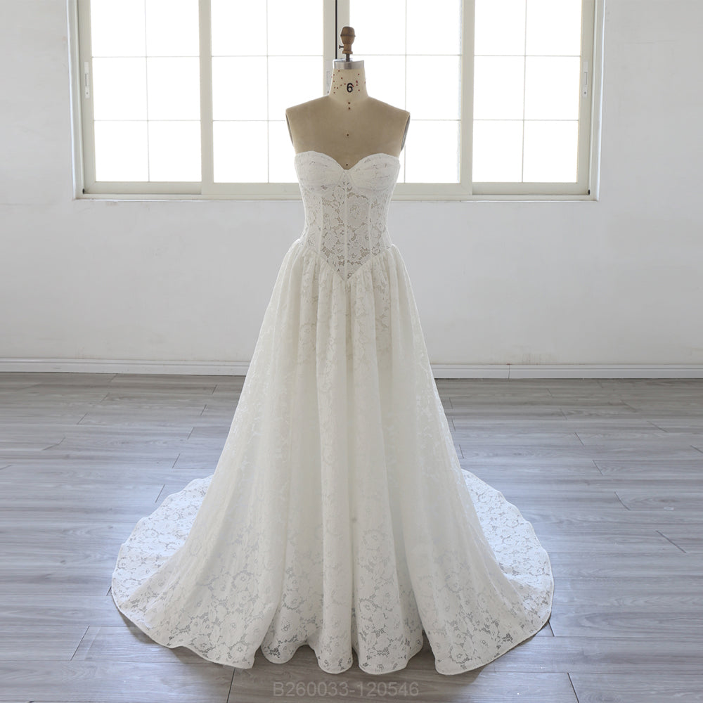 Sweetheart Neck A Line Court Train Lace Wedding Dress 2026